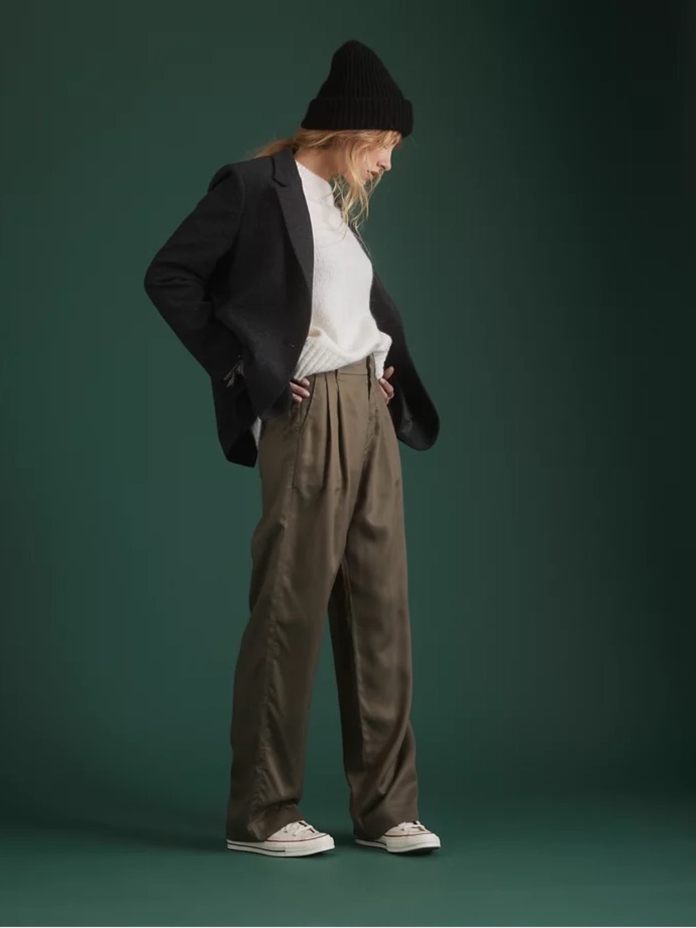 NWT AE77 Premium Pleated Trouser Pant Olive Size 4 Regular - Picture 1 of 16